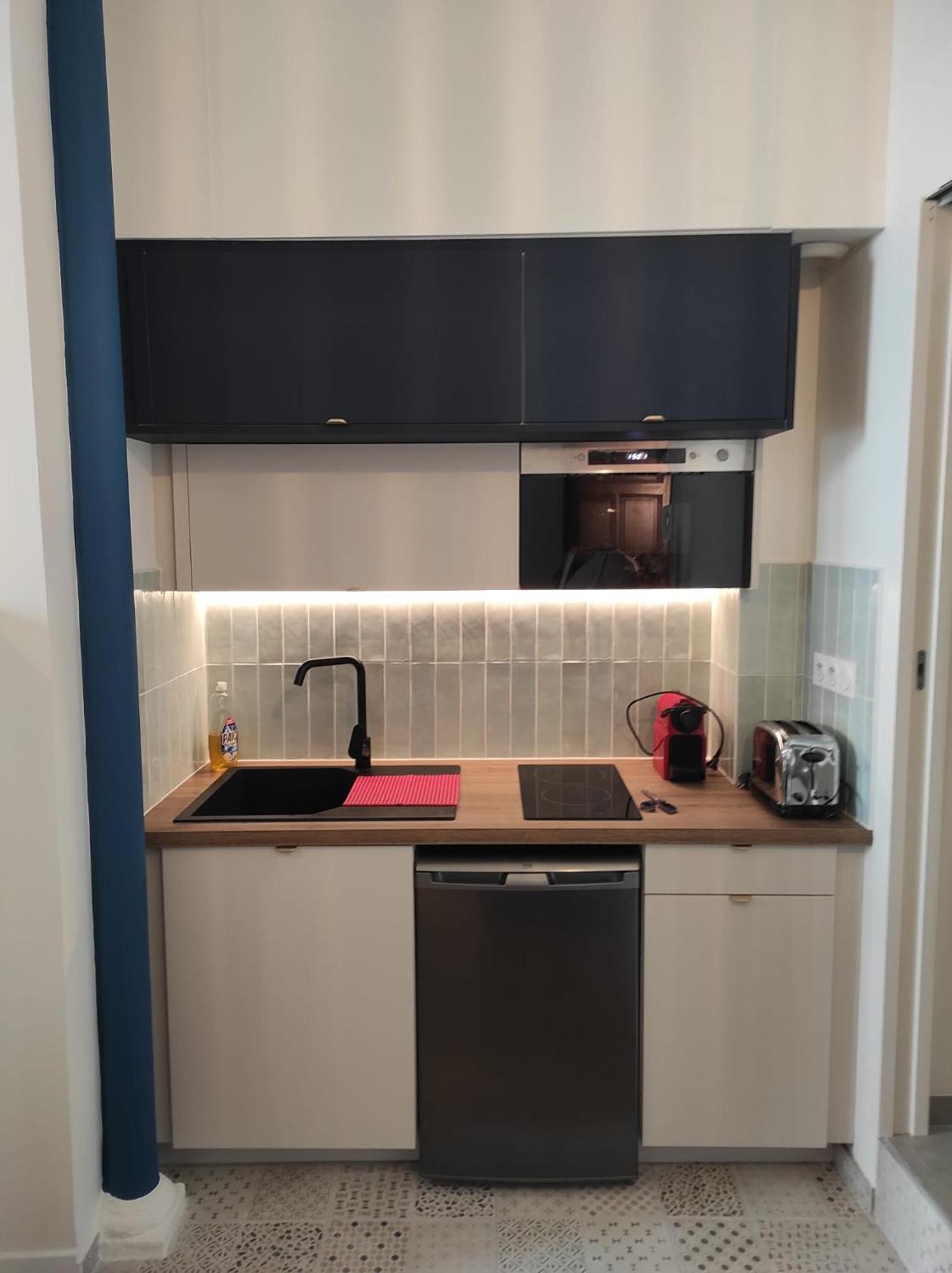 Apartment Quai Abbe Gregoire