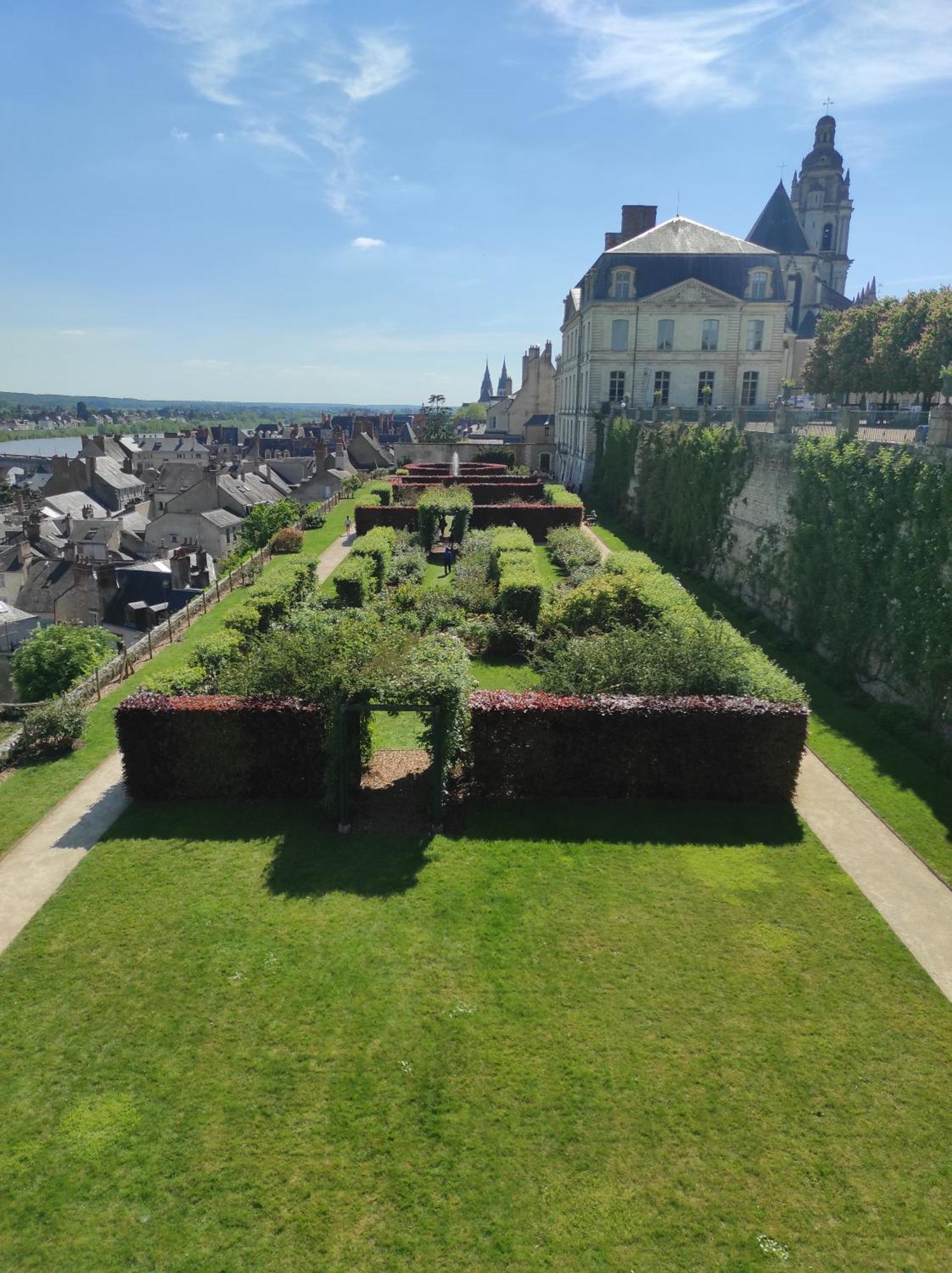 Quai Abbe Gregoire * Blois